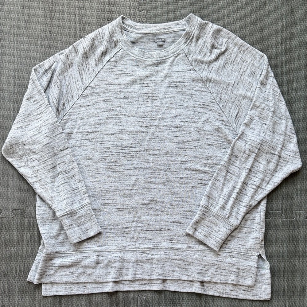 Aerie Oversized Heathered Pale Blue & Gray Sweater - Women’s Size M